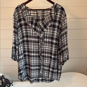 Catherines Black and White Ruffled Collared Blouse